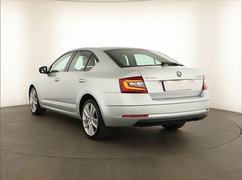 Škoda Octavia (2017) Style 1.6 TDI, Automat, ČR - fotka 4 z 15