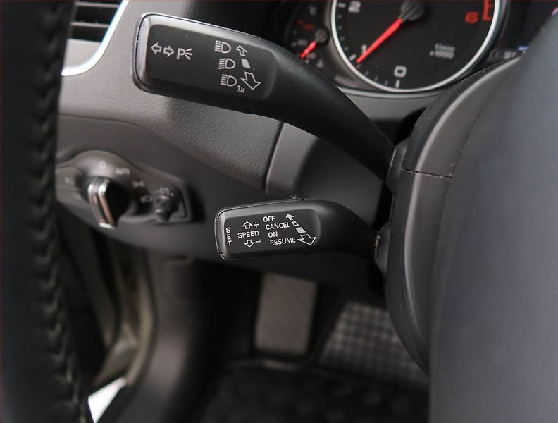 Audi Q5 (2012) 2.0 TDI, 4X4, Automat, Navi - fotka 22 z 24