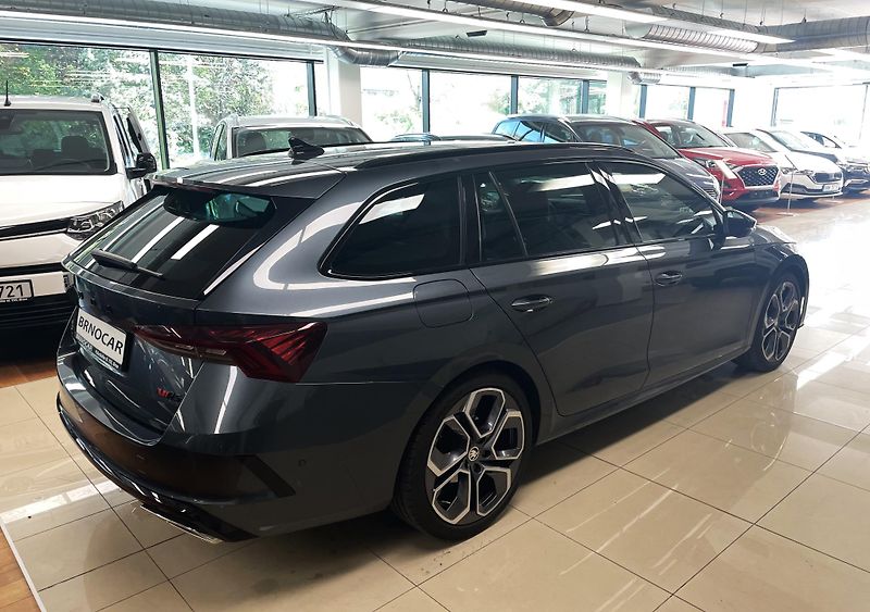 Škoda Octavia RS, 147 kW, DSG,HEAD-UP,CANTON - fotka 6 z 39