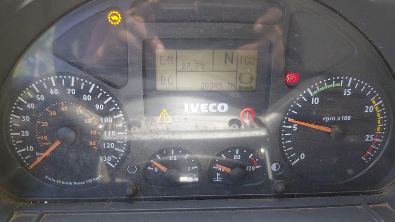 Iveco (2009) 450 kontejner+ruka - fotka 12 z 12