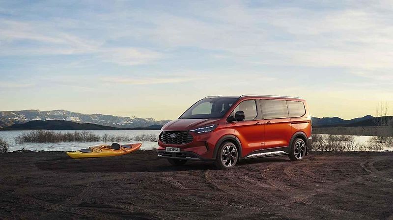 Elektrická verze Tournea Custom ujede 370 kilometrů
