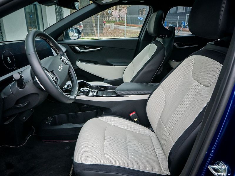 Kia EV6 GT Line*AWD*REZERVACE - fotka 9 z 11