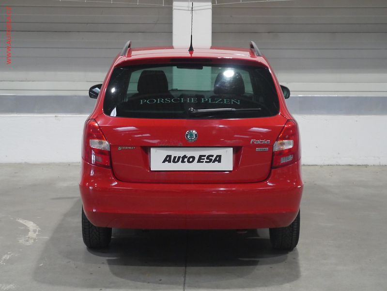 Škoda Fabia (2012) 1.2TSi, ČR, Ambition - fotka 5 z 16