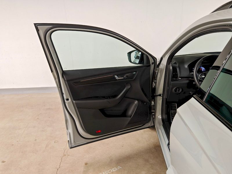 Škoda Karoq (2025) 1.5 TSI 110 kW DSG Sportline - fotka 21 z 32