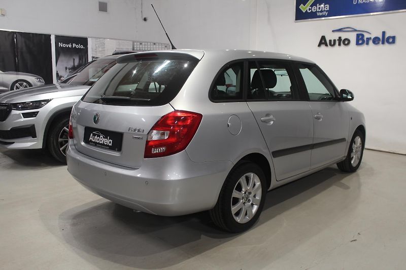 Škoda Fabia (2011) 1.2TSI 63kW Klima  - fotka 13 z 27