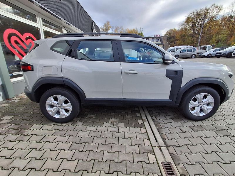 Dacia Duster (2026) Expression mild hybrid 140    - fotka 4 z 27