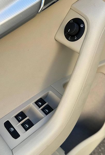 Škoda Octavia (2014) 2.0 TDI 110 KW DSG ACC TAZNE - fotka 7 z 37