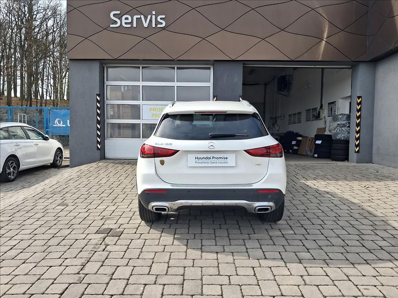 Mercedes-Benz GLA 1,3 180 MHEV Limited - fotka 19 z 21