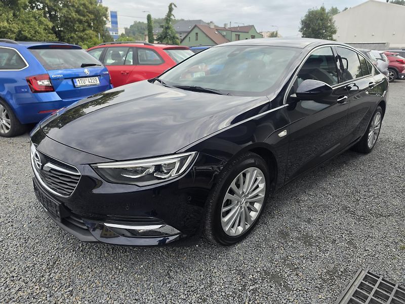 Opel Insignia 2.0 Turbo D full  - fotka 2 z 19