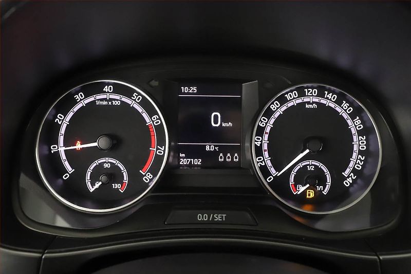 Škoda Fabia (2020) 1.0 TSI, ČR,1.maj, Tempomat - fotka 8 z 13