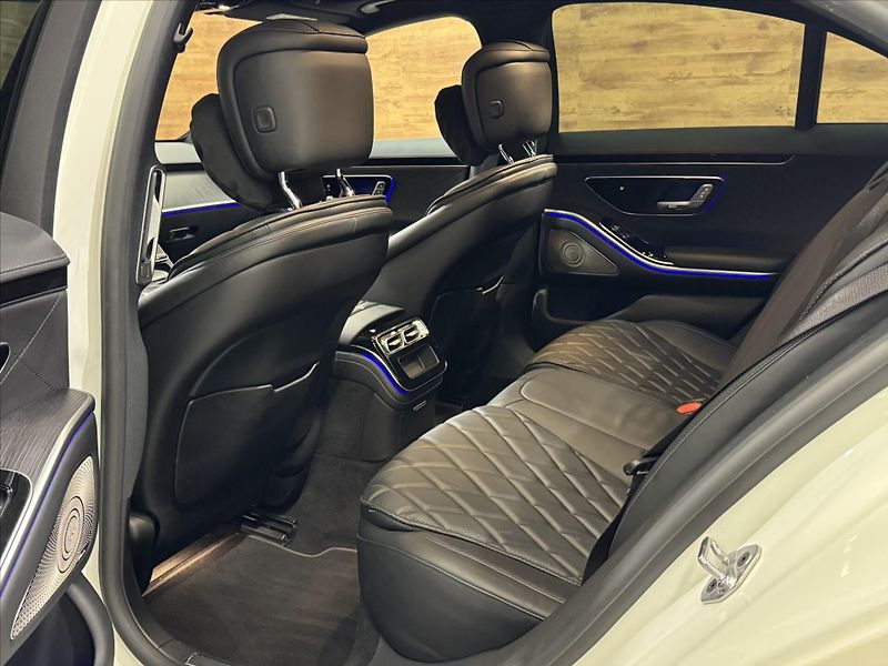 Mercedes-Benz Třídy S 350d AMG 4MATIC MASÁŽE - fotka 20 z 25