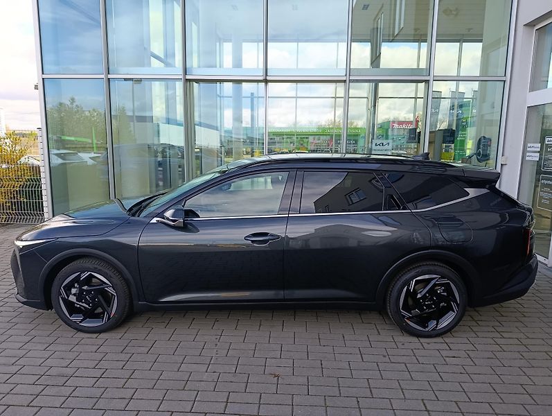 Kia K4 Sportswagon (2026) CL4 1,6 T-GDi 7DCT TOP + A17 - fotka 3 z 6
