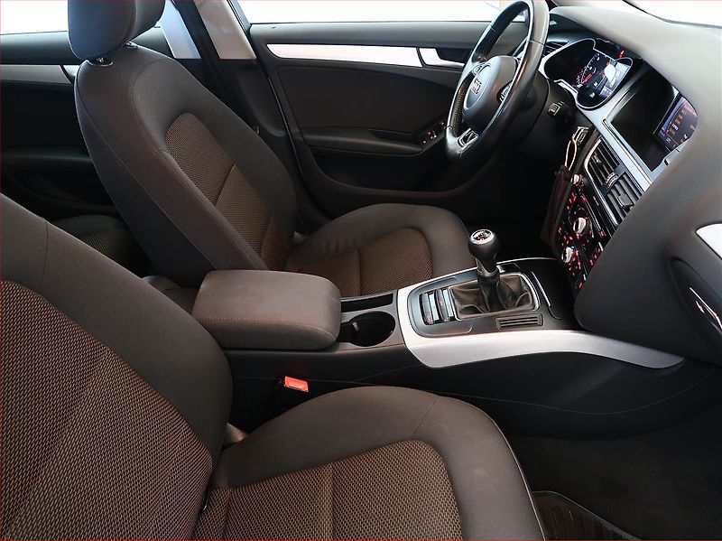 Audi A4 Allroad (2012) 2.0 TDI, 4X4, Serv.kniha - fotka 9 z 15