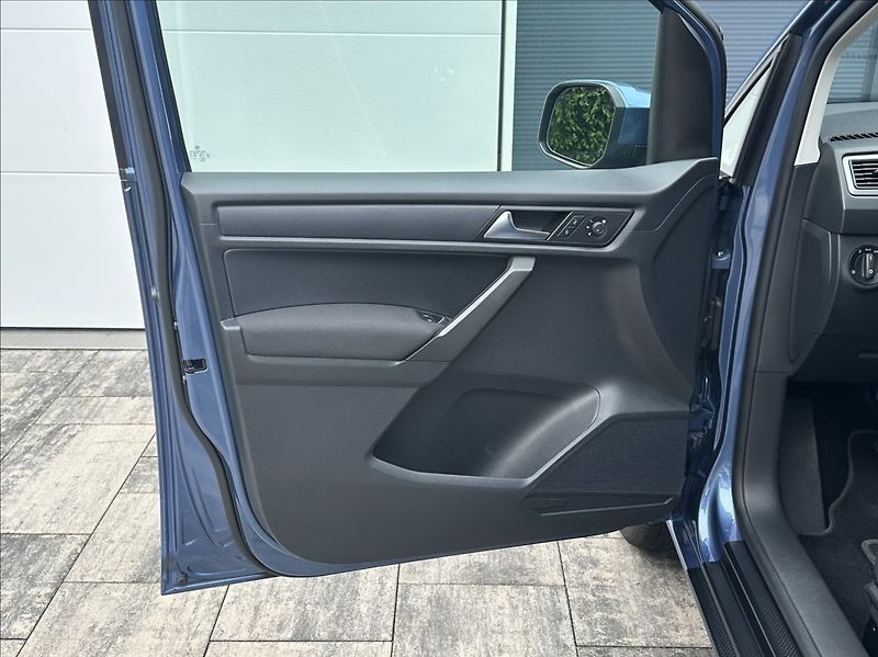 Volkswagen Caddy 2,0 TDI 122PS  Maxi Trend-7 4x - fotka 12 z 50