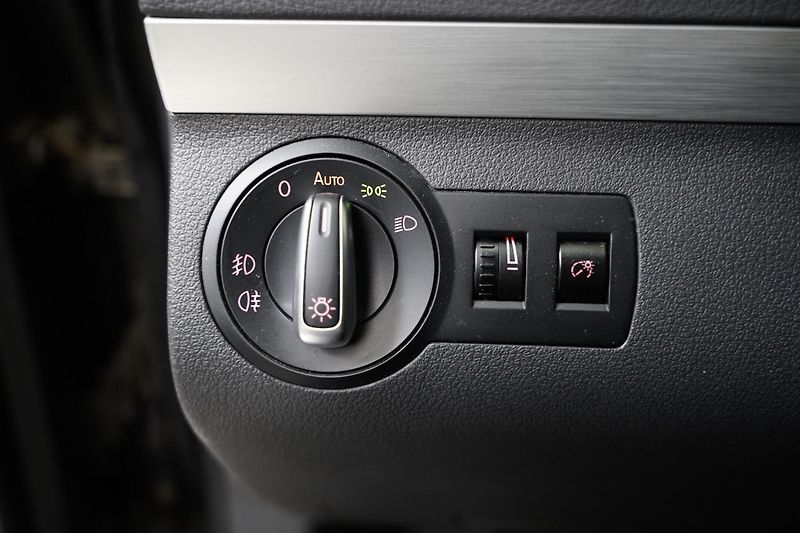 Volkswagen Touran - fotka 13 z 24