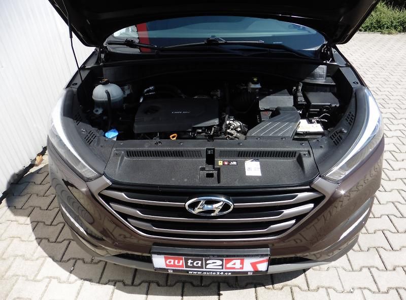 Hyundai Tucson 1,7 CRDi Czech Edition, Navi, - fotka 17 z 17