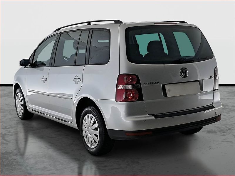 Volkswagen Touran (2007) 1.4 TSI, Automat, 7 míst - fotka 4 z 18