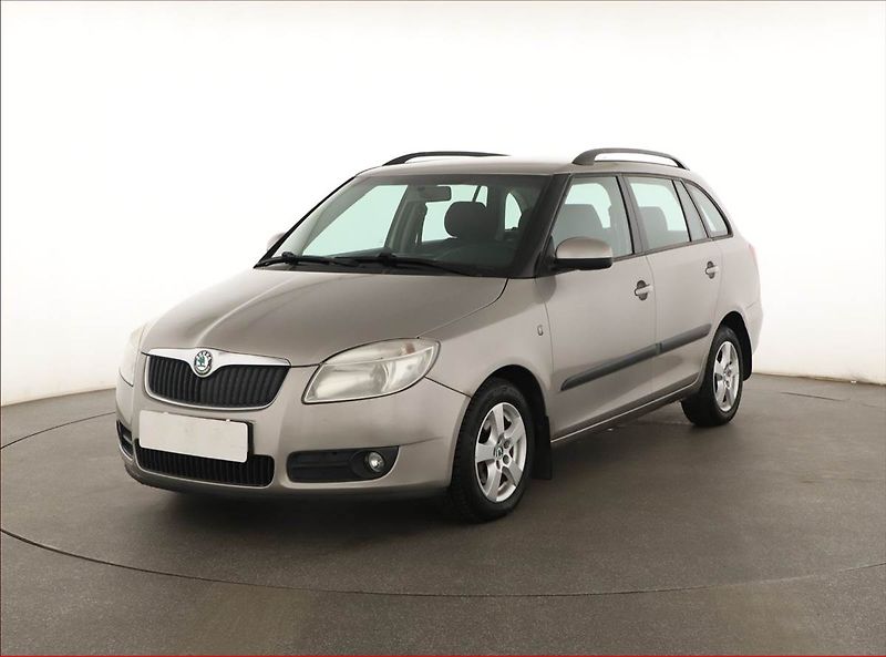 Škoda Fabia (2008) Elegance 1.2 12V, Serv.kniha - fotka 2 z 15