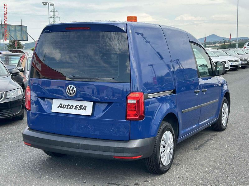 Volkswagen Caddy (2016) 2.0TDi, Aut.AC, STK2/28 - fotka 4 z 15