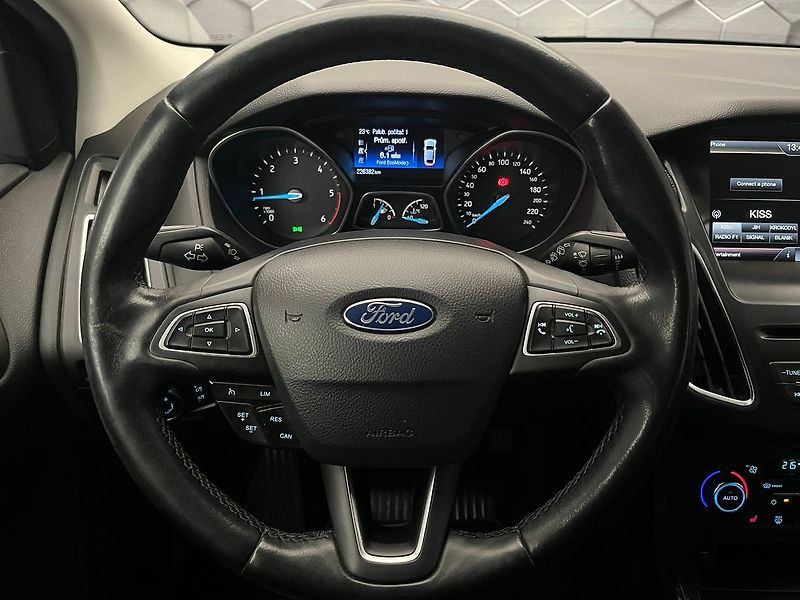 Ford Focus 2.0 TDCi 110kW SPORT - fotka 9 z 63
