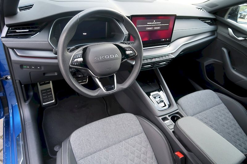 Škoda Octavia (2025) SportLine 1,5 TSI 110 kW DSG M - fotka 18 z 29