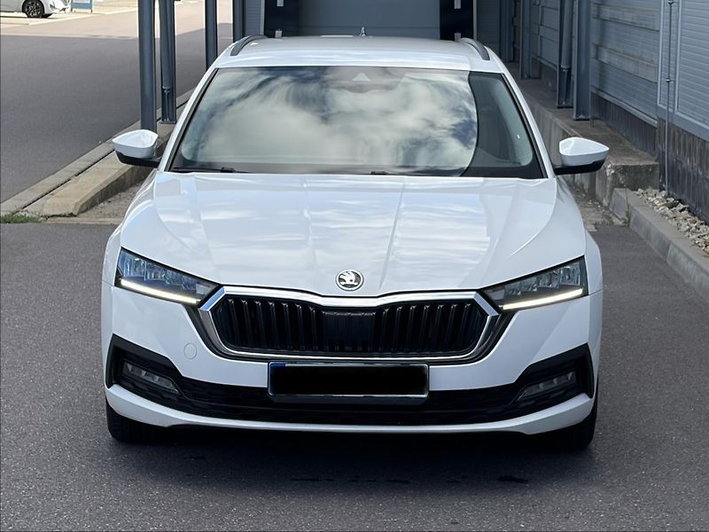 Škoda Octavia (2023) 110kW DSG/ACC/NAVI/SERVIS - fotka 6 z 24