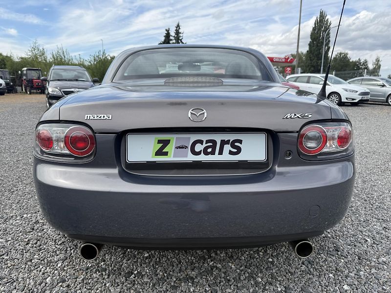 Mazda MX-5 1.8  93kW Roadster 123tkm - fotka 5 z 15