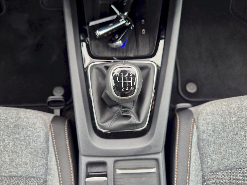 Škoda Octavia (2025) kombi Top Selection 1.5 TSI 11 - fotka 30 z 36