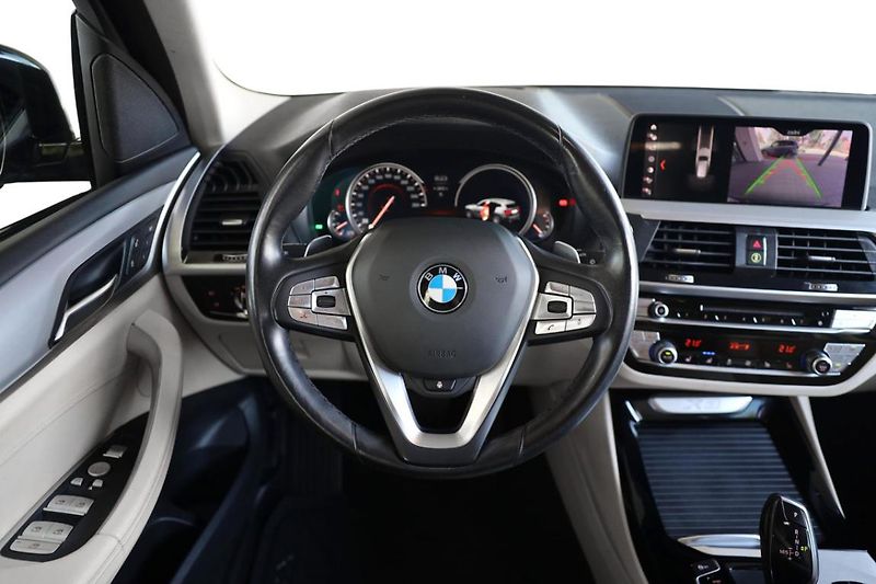 BMW X3 xDrive30d - fotka 23 z 30