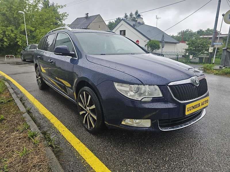 Škoda Superb (2011) 2 2.0TDI DSG TAŽNÉ  - fotka 7 z 17