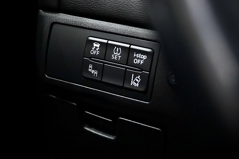 Mazda 6 Wagon 2.0 Skyactiv 121 kW - fotka 29 z 34