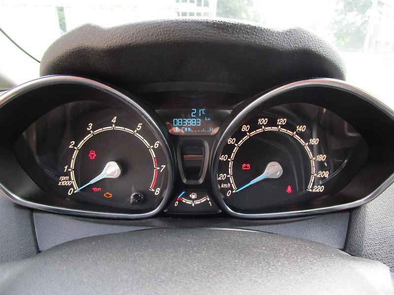 Ford Fiesta 1,2-60KW-NOVÁ STK+OLEJ+ROZVODY - fotka 10 z 15