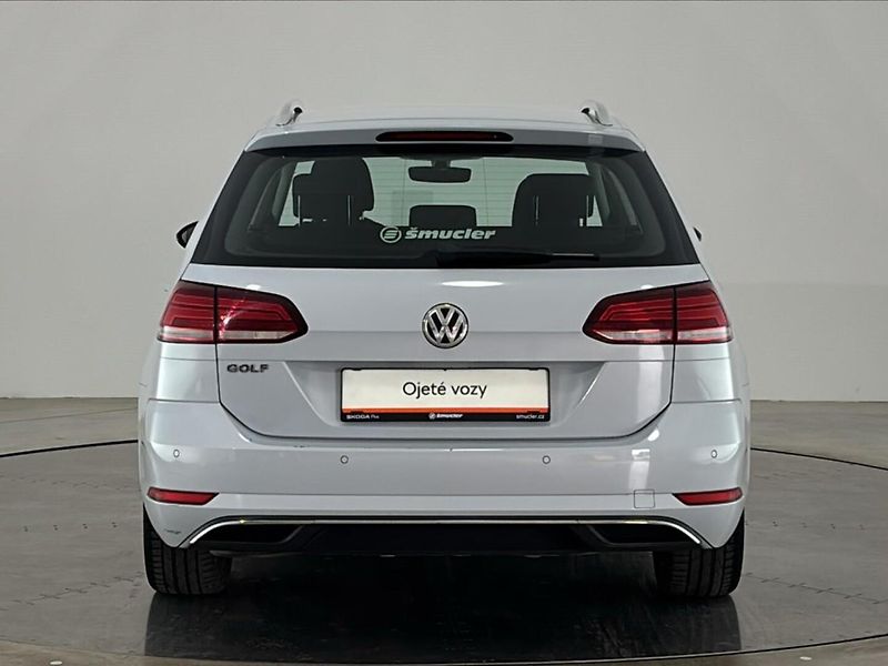 Volkswagen Golf Maraton Edition - fotka 17 z 29