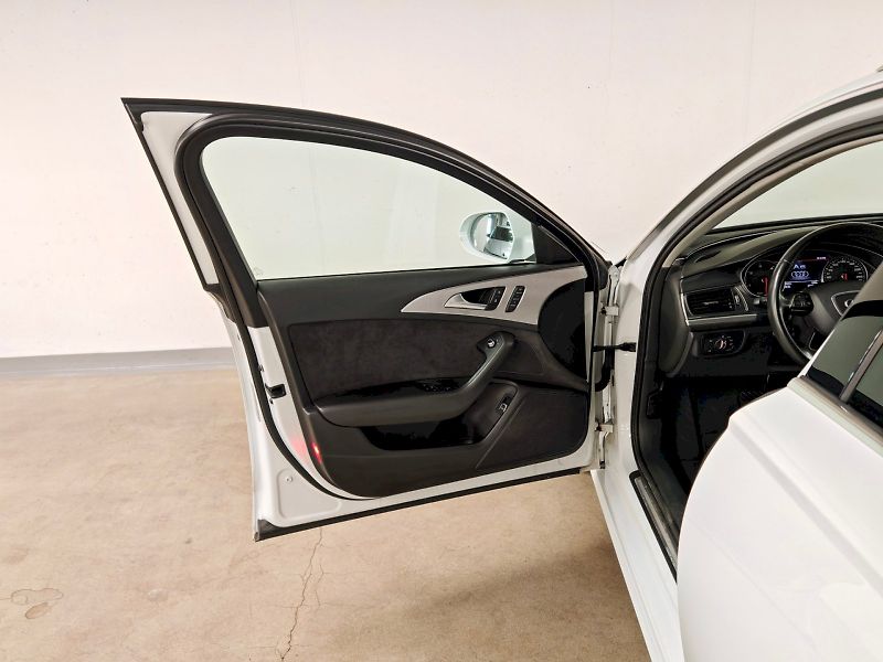 Audi A6 (2016) 3.0 TDI 200 kW Quattro - fotka 15 z 26