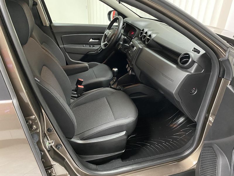 Dacia Duster 1.0 TCe LPG ČR REZERVACE  - fotka 14 z 26