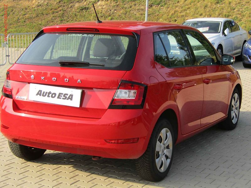Škoda Fabia (2020) 1.0MPi, 1.maj,ČR, AC, 1 - fotka 4 z 14