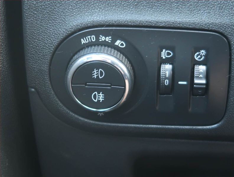 Opel Crossland X (2019) 1.2 Turbo, Serv.kniha - fotka 16 z 21