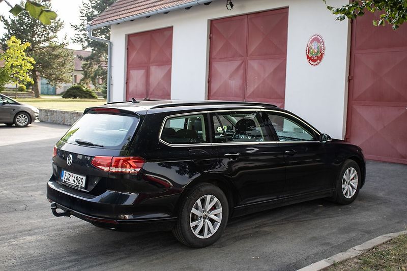 Volkswagen Passat - fotka 5 z 32