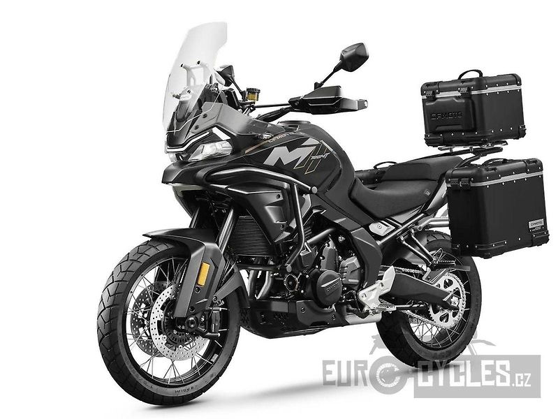 CFMOTO (2026) 700 MT Adventure - fotka 2 z 12