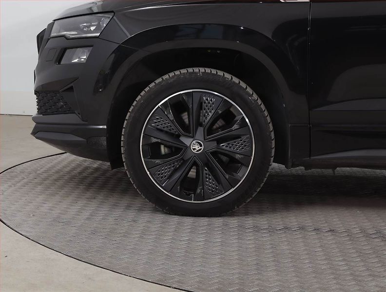 Škoda Karoq (2024) Sportline 1.5 TSI - fotka 15 z 21