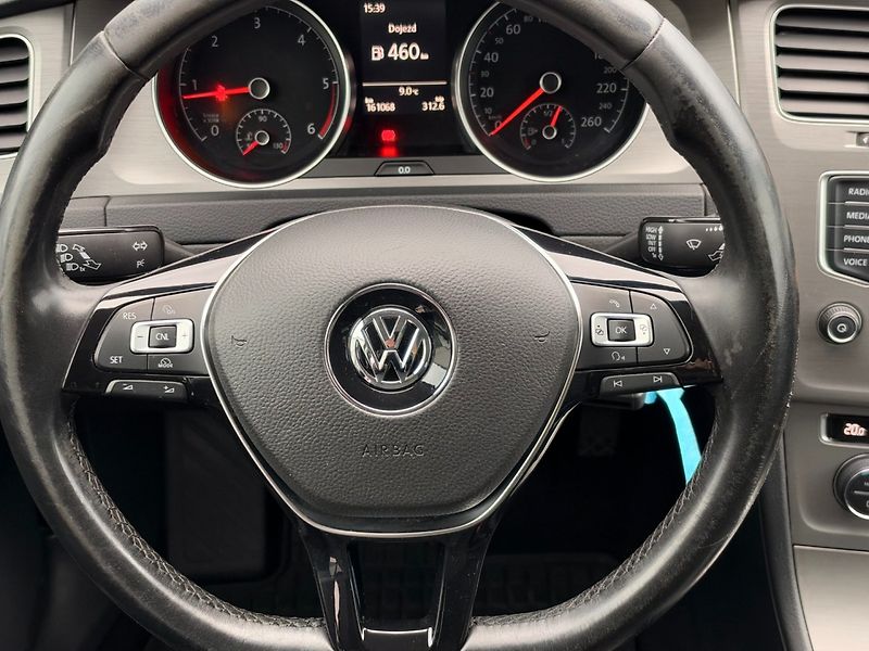 Volkswagen Golf (2015) Variant 1.6TDI 4Motion 81kW - fotka 13 z 37