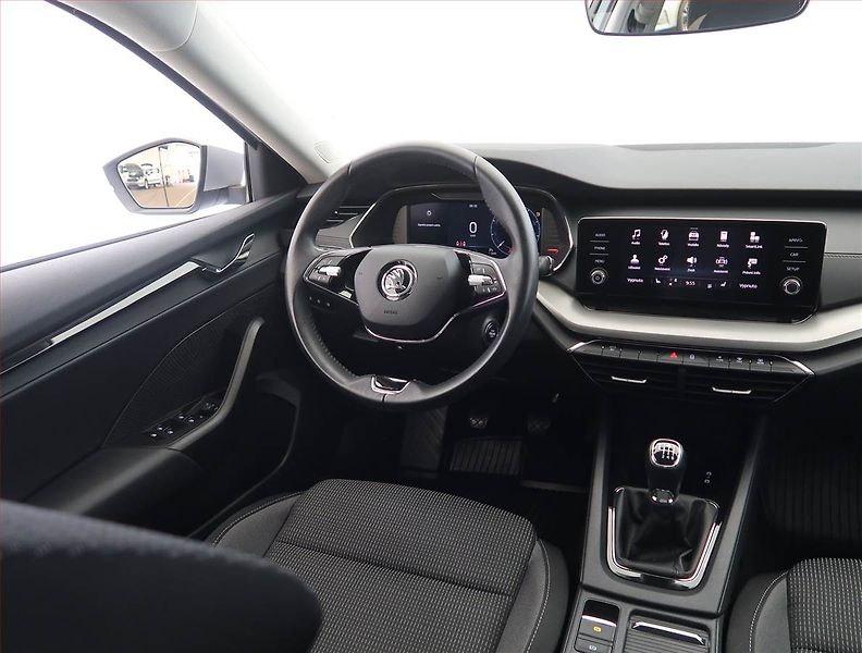 Škoda Octavia (2023) Ambition 2.0 TDI, digi klima - fotka 7 z 24