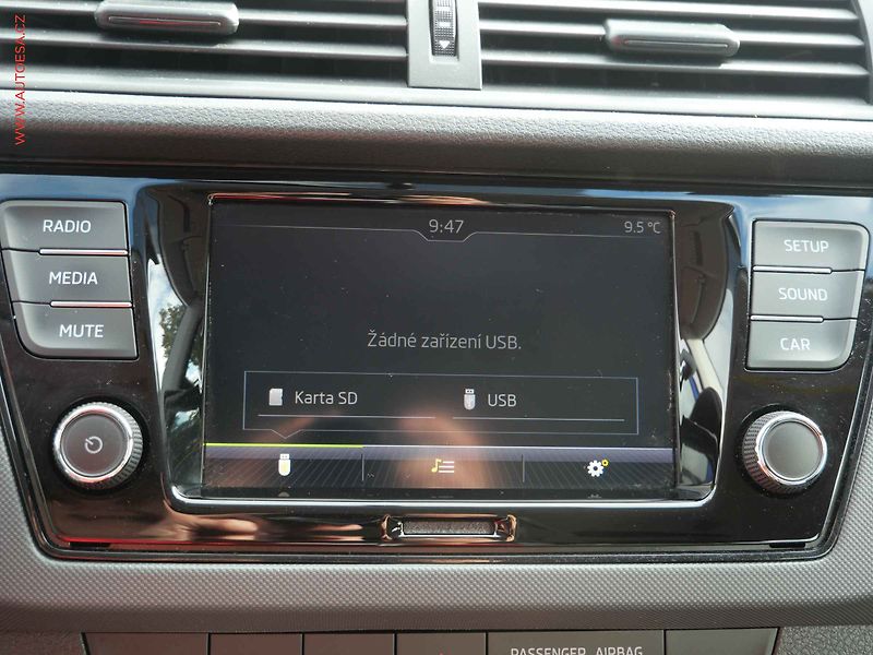 Škoda Fabia (2021) 1.0MPi, 2.maj,ČR, Active, AC - fotka 15 z 16