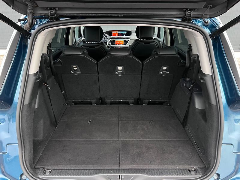 Citroën C4 SpaceTourer (2021) 1,5 HDI-7 MÍST.VYHŘEV.S - fotka 91 z 92