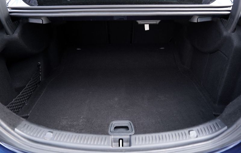 Mercedes-Benz Třídy E 350d AMG/kůže/AT/Led - fotka 12 z 40
