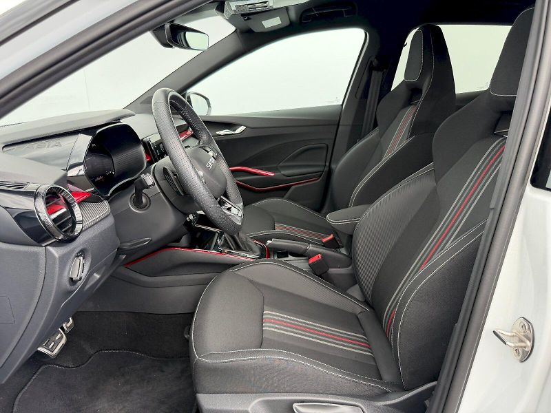 Škoda Fabia (2025) 1.0 TSI 85kW DSG Monte Carlo - fotka 5 z 35