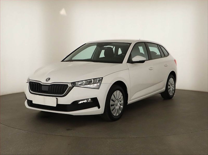Škoda Scala (2022) Ambition 1.5 TSI, ČR,1.maj - fotka 2 z 12
