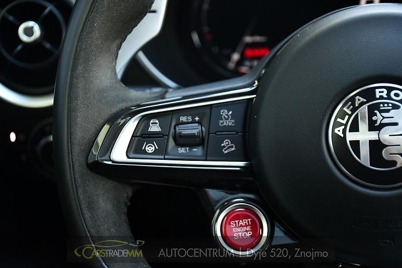 Alfa Romeo Stelvio 2.9V6 Bi-T.382 kW QUADRIFOGLIO - fotka 28 z 61