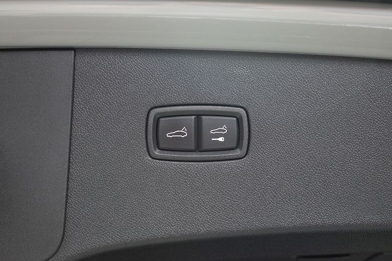 Porsche Cayenne S 2.9 V6 PLATINUM EDITION*DPH* - fotka 46 z 48