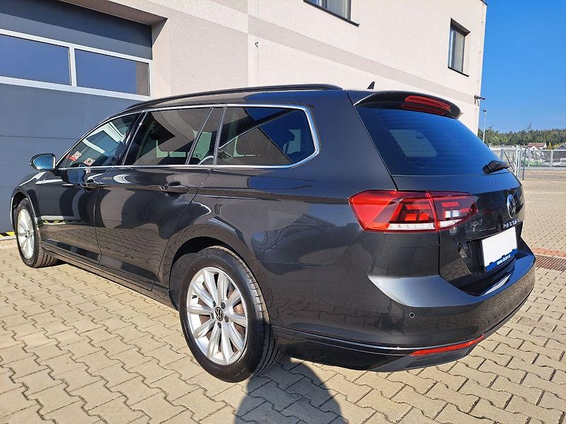 Volkswagen Passat (2022) 1.5 TSI DSG, ZÁRUKA - fotka 10 z 35